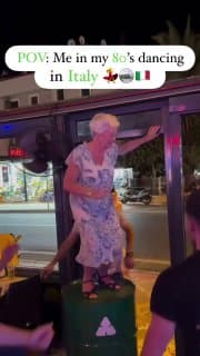 Usciamo venerdì sera? 💃💃💃 image preview