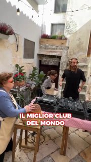 Venerdi sera usciamo e godiamoci la vita! image preview