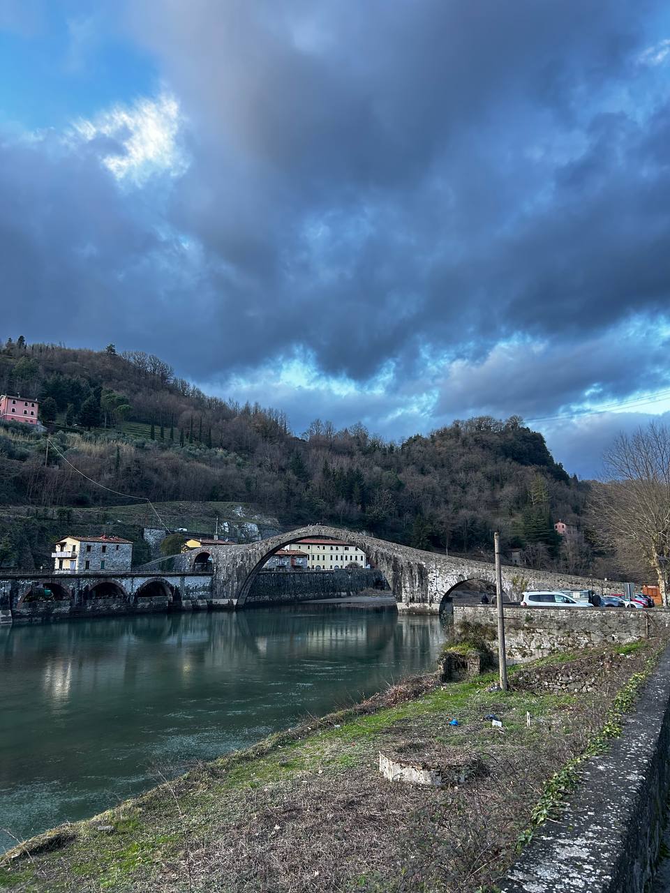 Мост Маддалены или мост Дьявола в Тоскане image preview